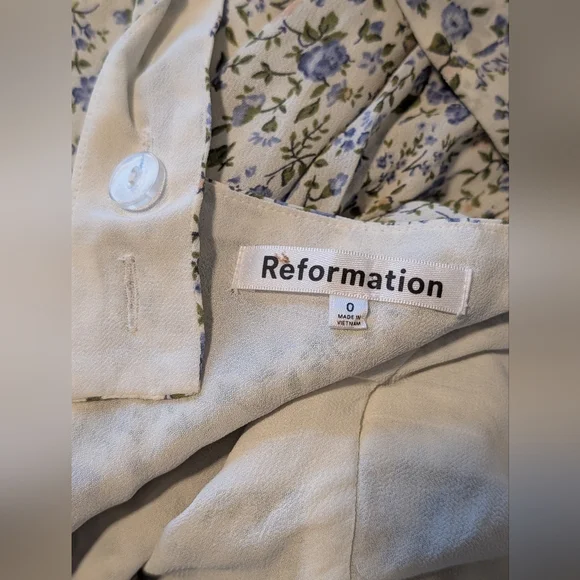 Reformation Taiga Floral Dress - Picture 7 of 11